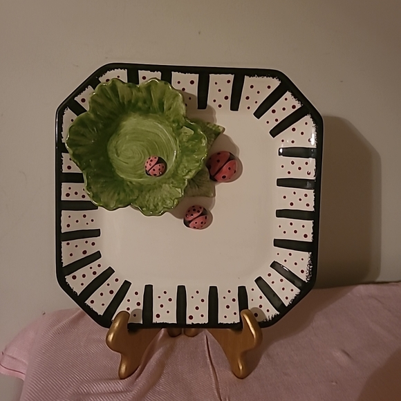 Chip & Dip With 3D Flower & Lady Bugs Black & White Art Pottery Signed Cali - Picture 1 of 4